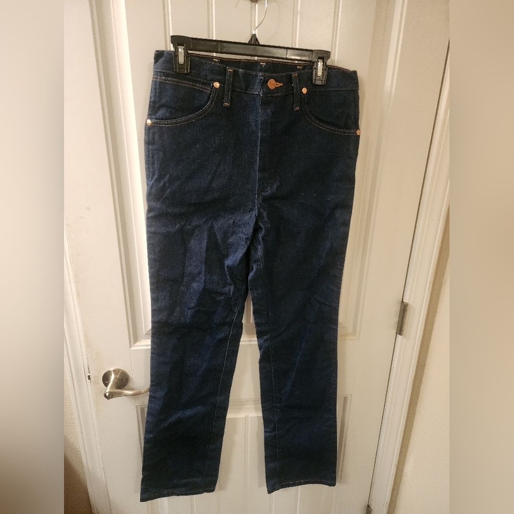 Wrangler  Dark Wash Straight Leg Jeans 32x32